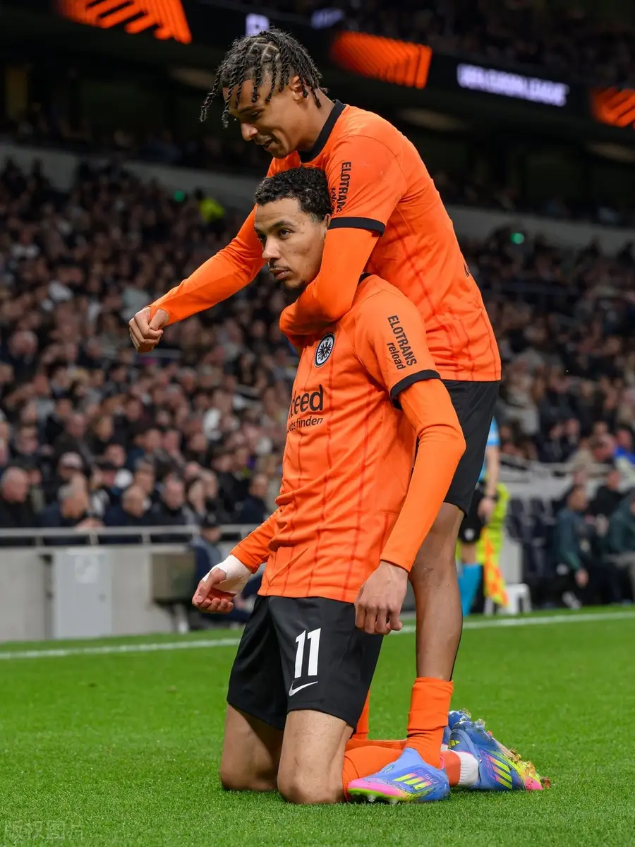 开云体育官方入口-冲刺阶段突围战来临,尼斯围绕欧联强势反弹,球迷炸锅,球队文化再被提及(斯励为什么被灭杀)